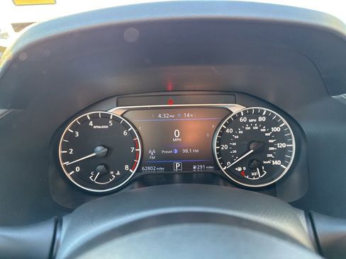 Used 2024 Nissan Altima 2.5 SV image 40