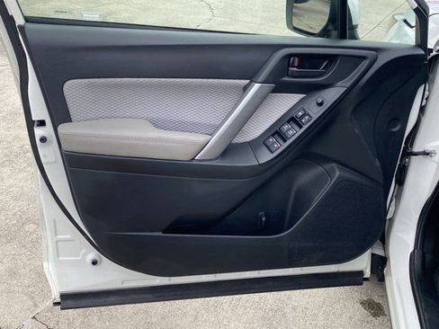 Used 2018 Subaru Forester 2.5i Premium image 18