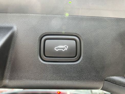 New 2025 Hyundai Tucson Limited image 24