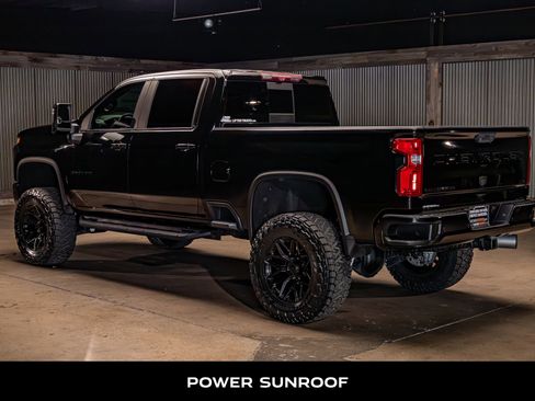 Used 2022 Chevrolet Silverado 2500 LTZ w/ LTZ Plus Package AWD/4WD image 7