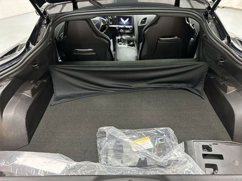 Used 2018 Chevrolet Corvette Stingray Coupe w/ 1LT image 15