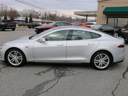 Used 2013 Tesla Model S BASE image 2