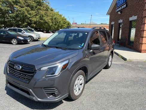 Used 2022 Subaru Forester AWD/4WD image 2