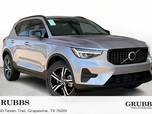 New 2026 Volvo XC40 B4 Core w/ Climate Package image 1