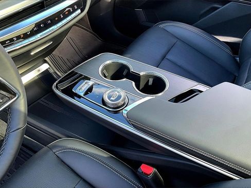 New 2025 Cadillac Lyriq Luxury image 8