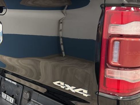 Used 2022 RAM 1500 Laramie AWD/4WD image 40