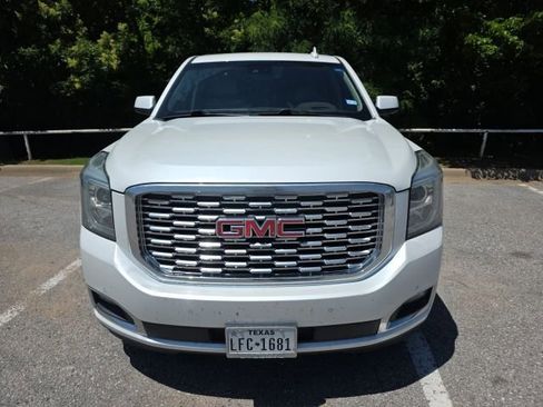 Used 2018 GMC Yukon XL Denali w/ Open Road Package RWD image 8