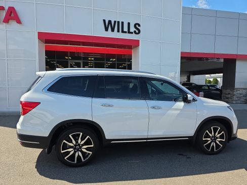 Used 2022 Honda Pilot Touring image 5