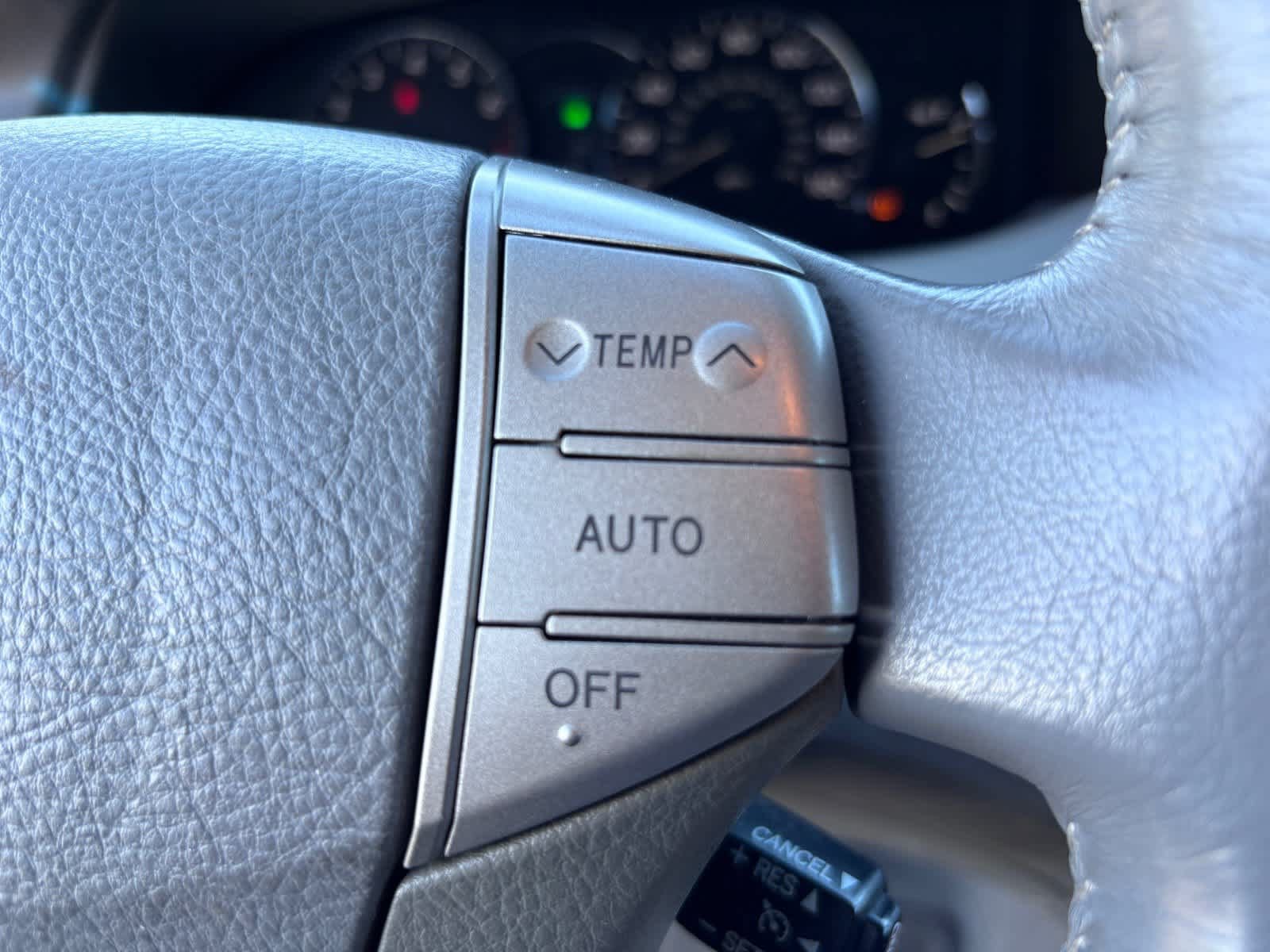Used 2007 Toyota Avalon Limited FWD image 23