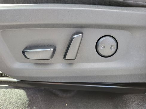 New 2025 Nissan Murano SV image 11