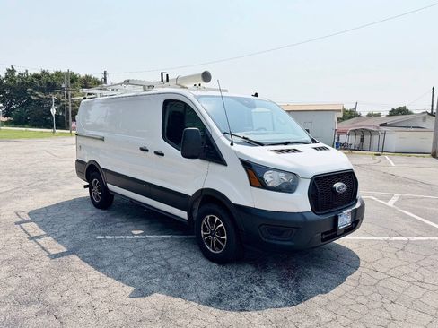 Used 2021 Ford Transit 250 Low Roof RWD image 3