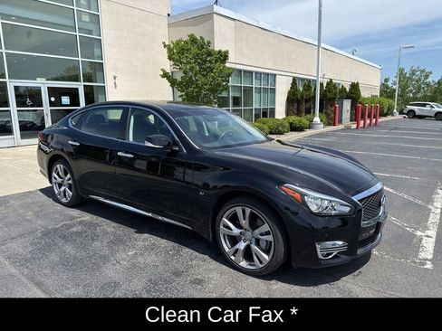 Used 2018 INFINITI Q70 L 3.7 AWD/4WD image 3