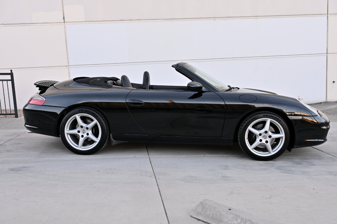 Used 2004 Porsche 911 Cabriolet image 11