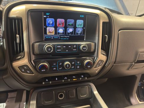 Used 2017 Chevrolet Silverado 2500 High Country AWD/4WD image 20
