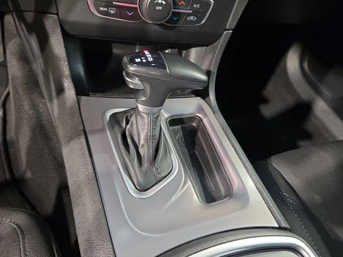 Used 2023 Dodge Charger SXT RWD image 31