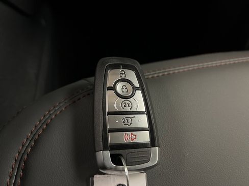 New 2025 Ford Expedition Active image 42