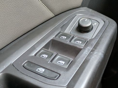 Used 2022 Volkswagen Atlas SE FWD image 25