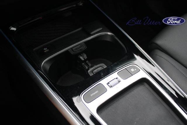 Used 2025 Mercedes-Benz GLB 250 4MATIC image 18