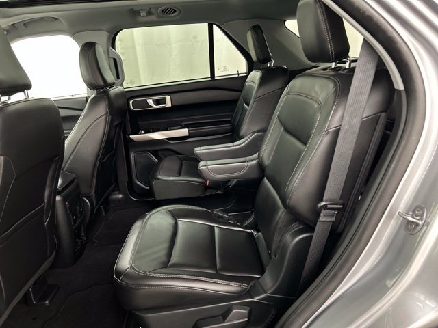 Used 2023 Ford Explorer XLT w/ Equipment Group 202A AWD/4WD image 25