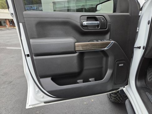 Used 2020 Chevrolet Silverado 1500 RST AWD/4WD image 12