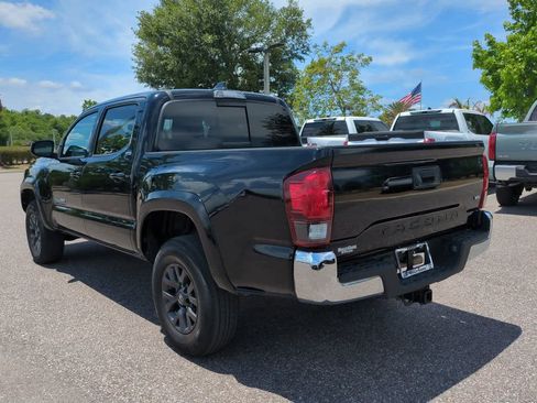 Used 2022 Toyota Tacoma SR5 RWD image 4