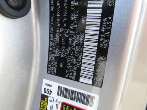 Used 2024 Toyota Sienna XLE image 29