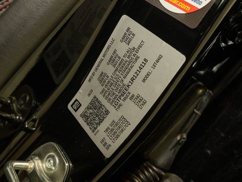 Used 2024 GMC Canyon AT4X image 22