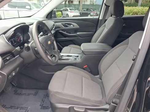 Used 2021 Chevrolet Traverse LS FWD image 12