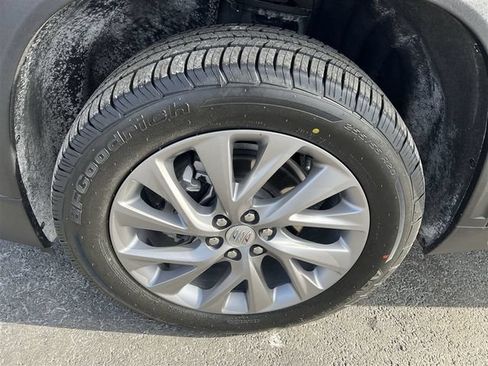 Certified 2025 Buick Enclave Preferred AWD/4WD image 20