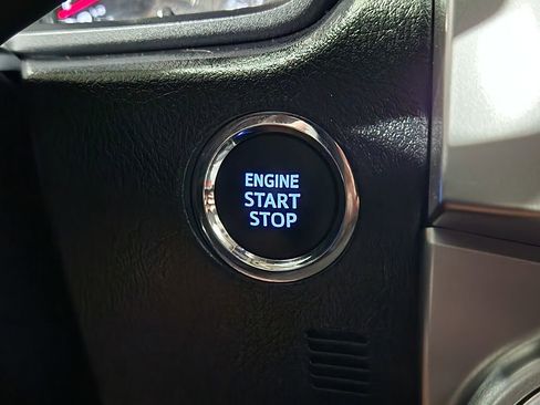 Used 2020 Toyota 4Runner SR5 Premium image 40