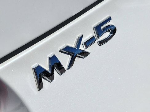 New 2026 MAZDA MX-5 Miata Club w/ Weather Package RWD image 31