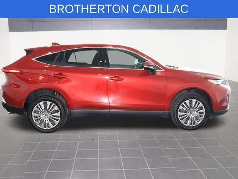 Used 2022 Toyota Venza Limited AWD/4WD image 8