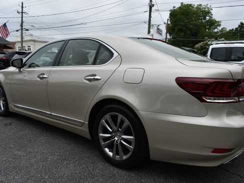 Used 2014 Lexus LS 460 AWD w/ Comfort Package image 33