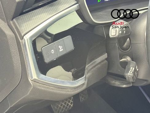 Used 2024 Audi Q3 2.0T Premium Plus image 34