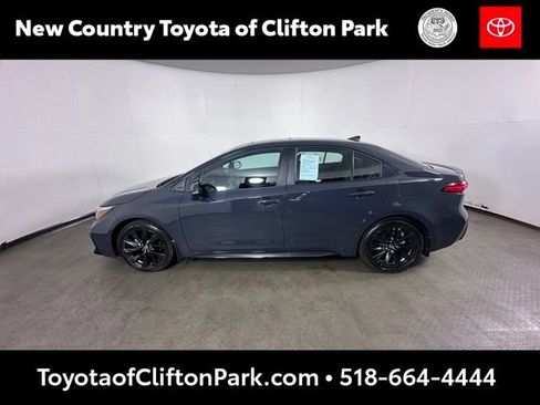 Used 2024 Toyota Corolla SE w/ SE Premium Package FWD image 6