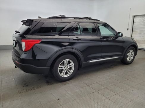 Used 2021 Ford Explorer XLT w/ Equipment Group 202A RWD image 10