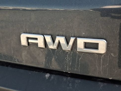 Used 2019 GMC Acadia SLT AWD/4WD image 28