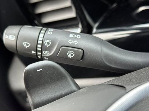 Used 2025 GMC Sierra 1500 Elevation w/ Preferred Package image 38