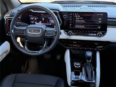 Used 2024 GMC Canyon AT4X image 12