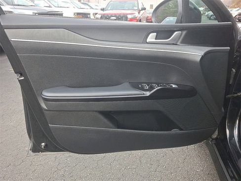 Used 2024 Kia K5 GT-Line image 12