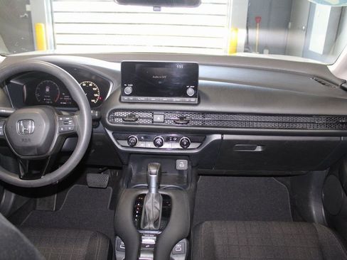 Used 2023 Honda HR-V LX image 24