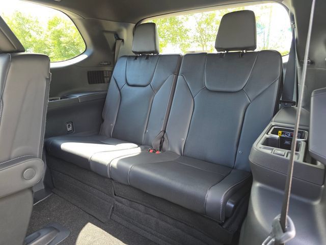 New 2026 Lexus TX 500h AWD w/ Technology Package image 17