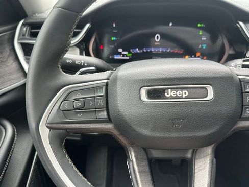 Used 2023 Jeep Grand Cherokee 4WD 4xe image 21