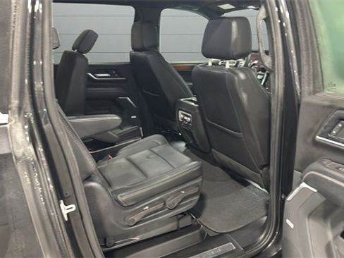 Used 2025 GMC Yukon XL Denali image 44