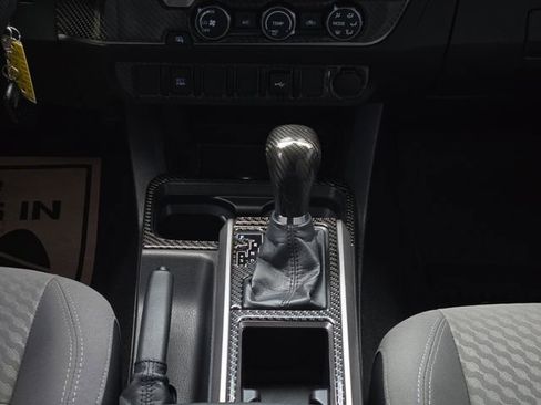 Certified 2023 Toyota Tacoma SR5 w/ SR5 Appearance Package image 17