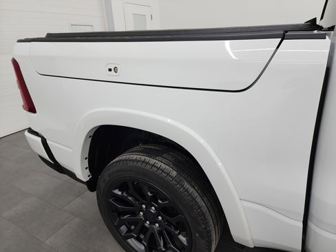 Used 2025 RAM 1500 Limited AWD/4WD image 28