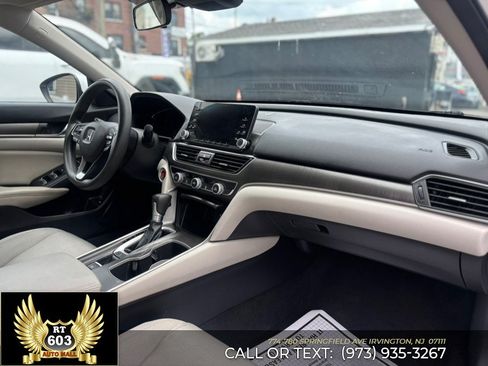 Used 2018 Honda Accord LX image 14