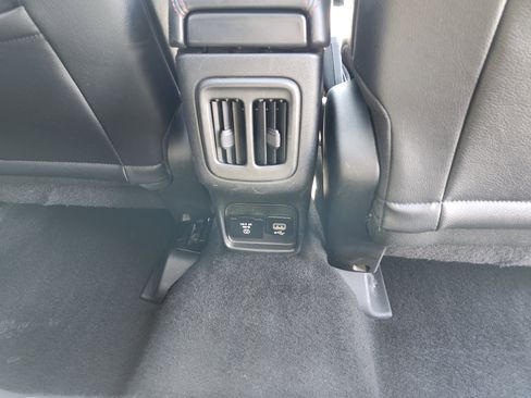 Used 2017 Jeep Compass Trailhawk w/ Leather Interior Group AWD/4WD image 22