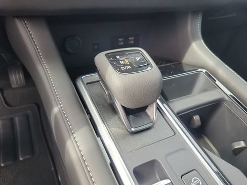 New 2026 Nissan Pathfinder SL AWD/4WD image 31