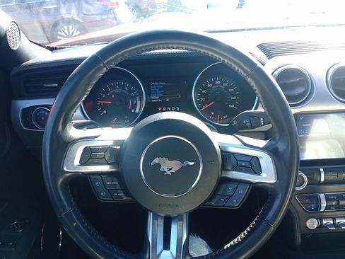 Used 2022 Ford Mustang Premium image 18